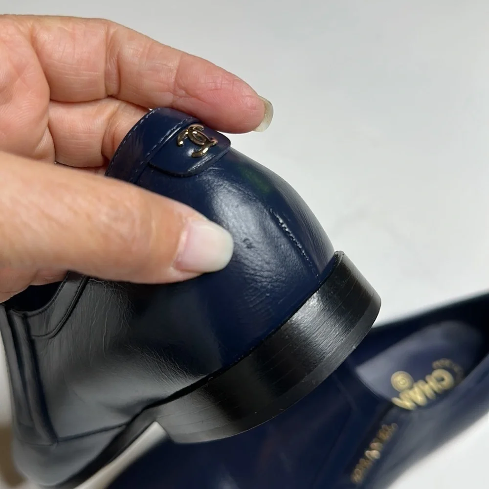 Chanel Leather Navy Oxfords 38 1/2